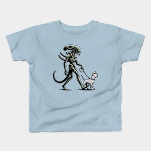 Alien walking his puppy Kids T-Shirt